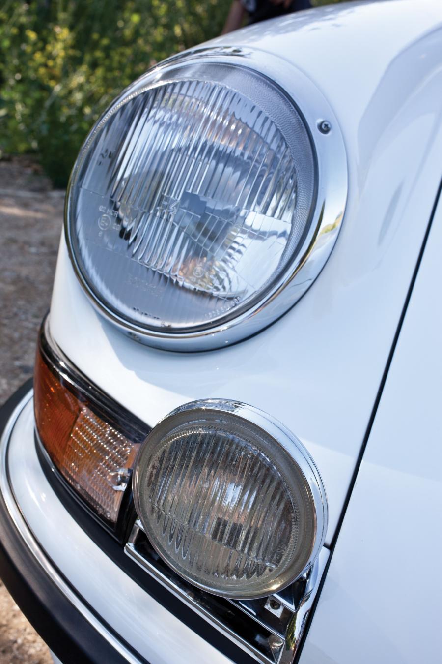  Porsche 911 Carrera RS Touring 1973 года  (фото 6 из 24)